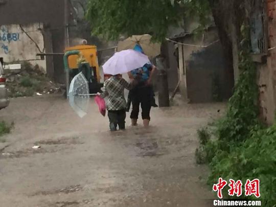 南京暴雨最大降雨量211毫米多河道临警戒水位
