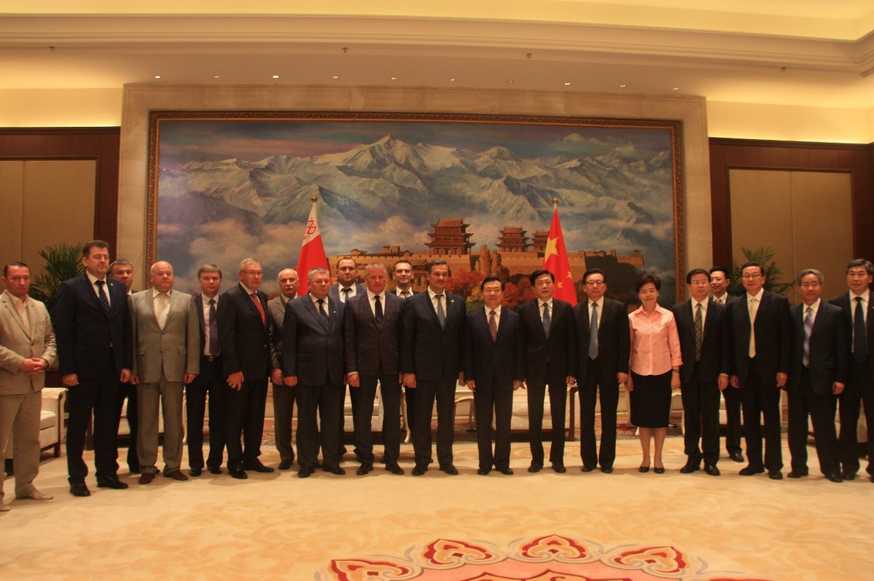 甘肃省领导与白俄罗斯代表团一行合影